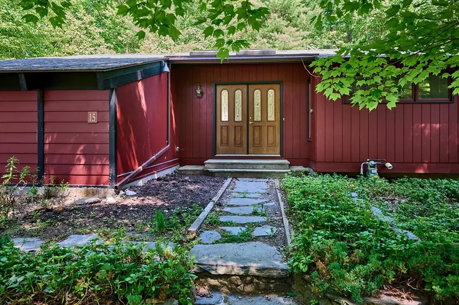15 Red Fox Ln, Amherst, MA 01002 - #3