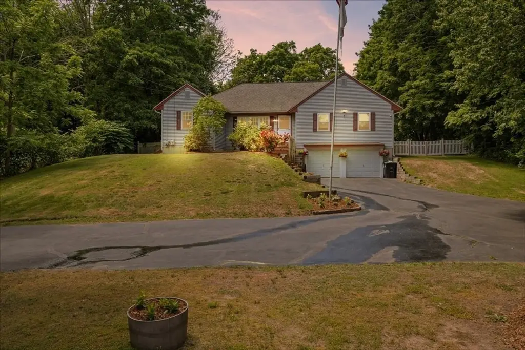 115 Springhill Ave, Bridgewater, MA 02324 - #1