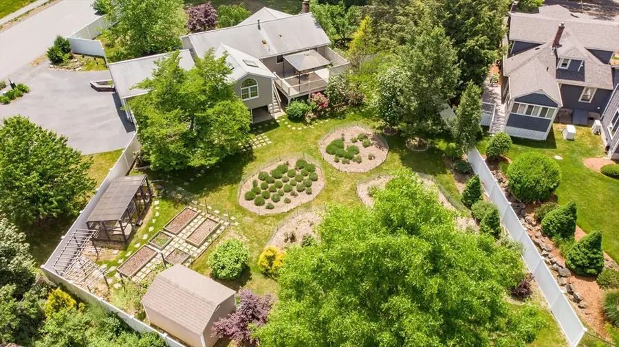 2 Sandspur Lane, North Reading, MA 01864 - #3