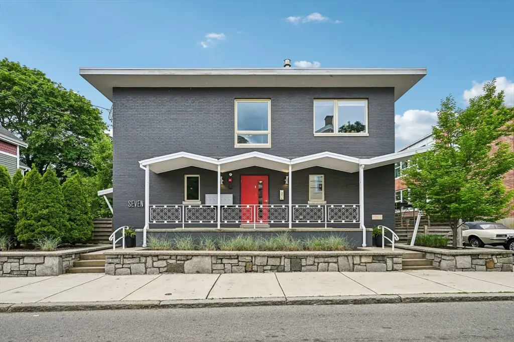 7 Howard St #4, Salem, MA 01970 - #1