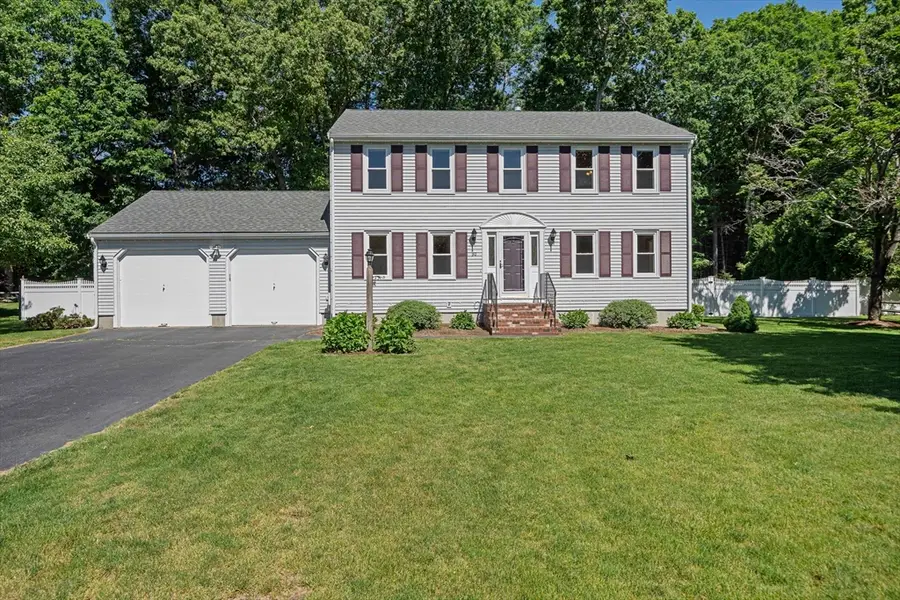 30 Fieldcrest Drive, Bridgewater, MA 02324 - #2