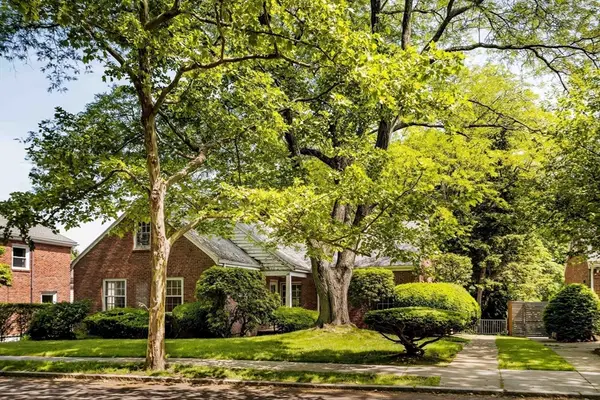 77 Jordan Rd, Brookline, MA 02446