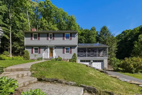 49 Country Way, Northampton, MA 01062