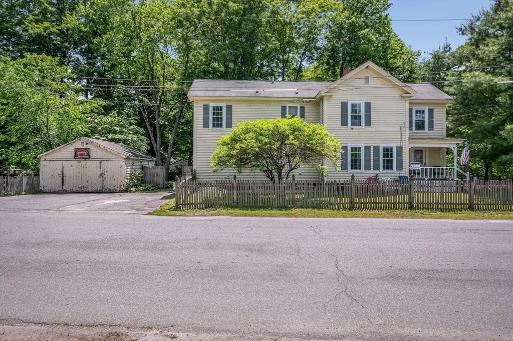 26 Groton St, Pepperell, MA 01463 - #1