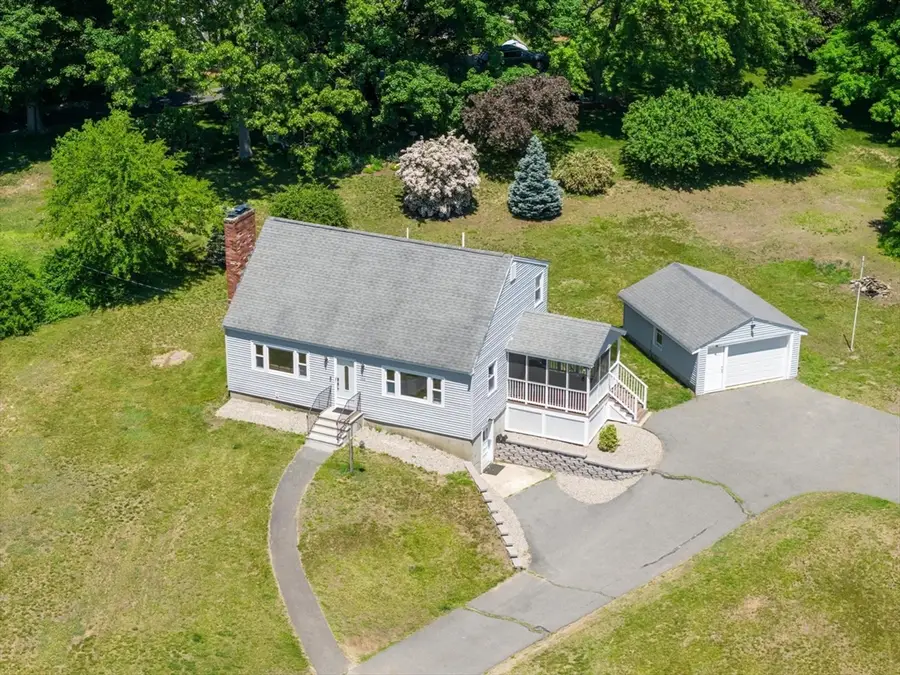 168 Washington St, Groveland, MA 01834 - #3