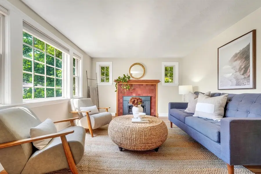 7 Pine Hill Rd, Bedford, MA 01730 - #3