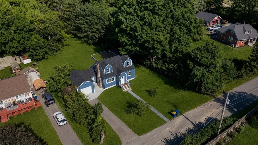 98 Hobart St, East Bridgewater, MA 02333 - #3