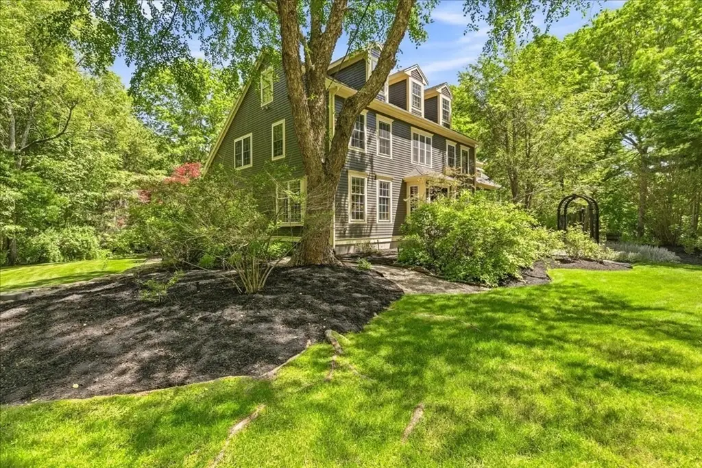 137 Cedar St, Middleboro, MA 02346 - #1