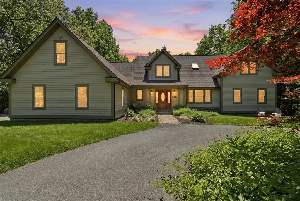 409 Henry St, Amherst, MA 01002 - #1