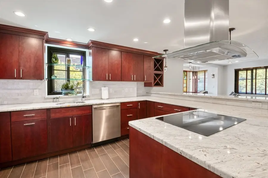100 Ledgewood Dr #319, Stoneham, MA 02180 - #2