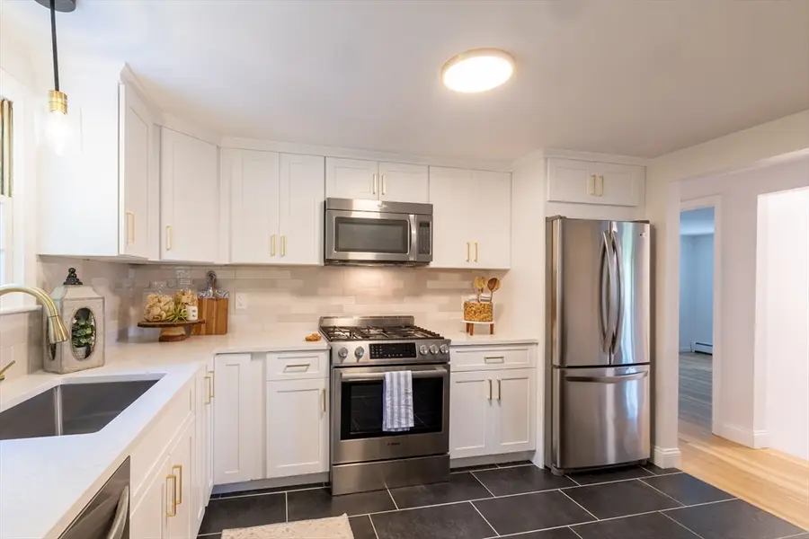 110 Low St, Newburyport, MA 01950 - #3