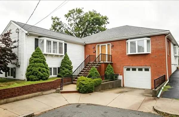 52 Clarendon St, Malden, MA 02148