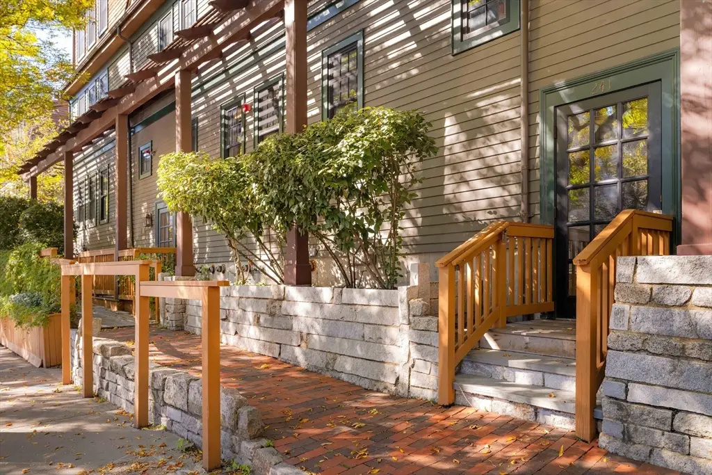 241 River Street #6, Cambridge, MA 02139 - #1