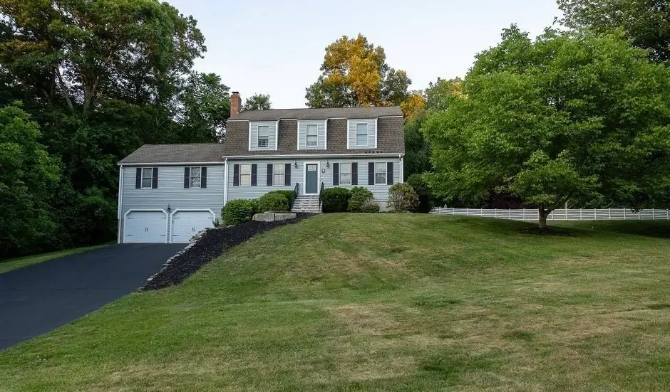 8 Old Coach Rd, Millville, MA 01529 - #1