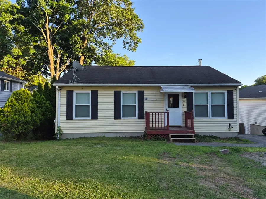 865 Wilbraham Rd, Springfield, MA 01109 - #3