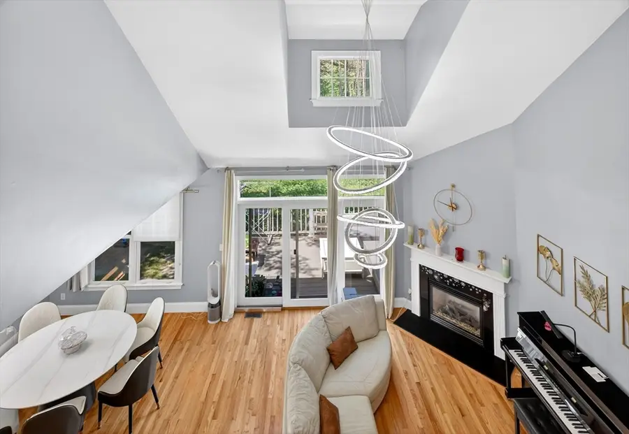 680 South Ave #7, Weston, MA 02493 - #3