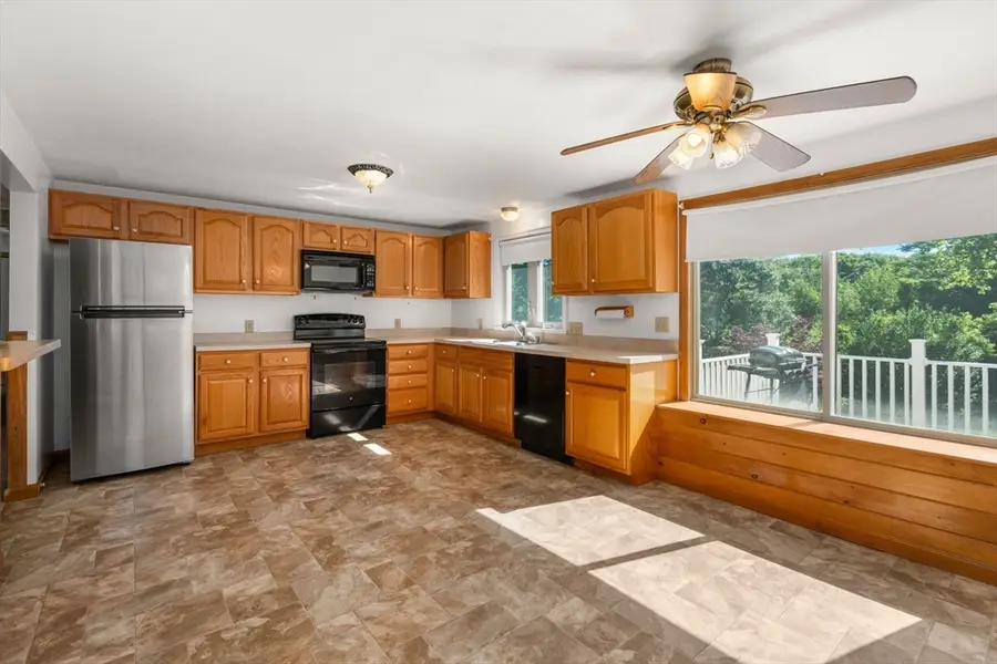 11 Ashworth Dr, Oxford, MA 01537 - #2