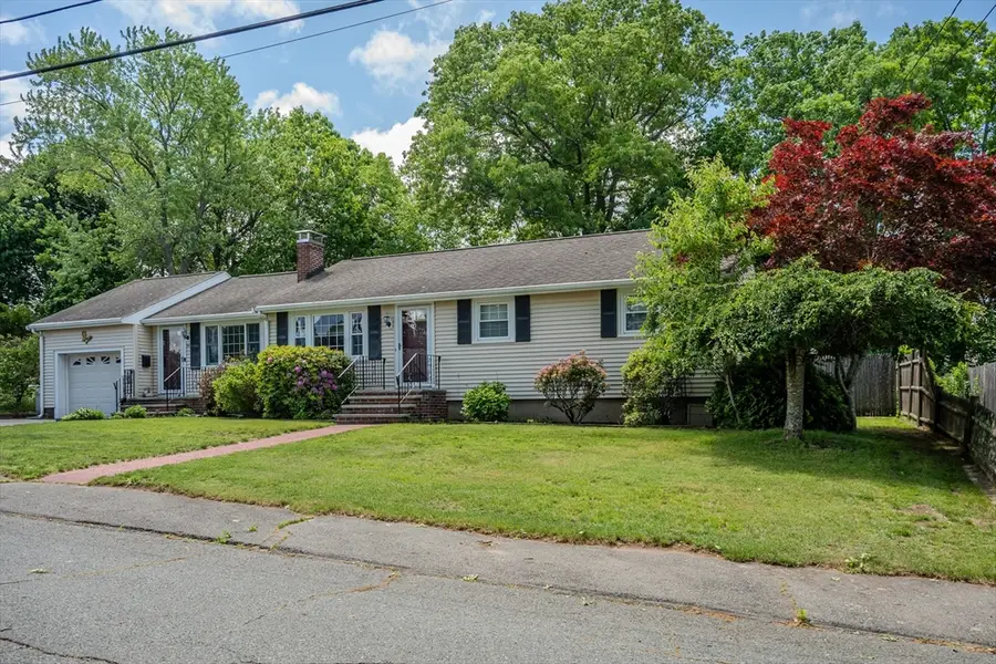 54 Stearns Dr, Randolph, MA 02368 - #3