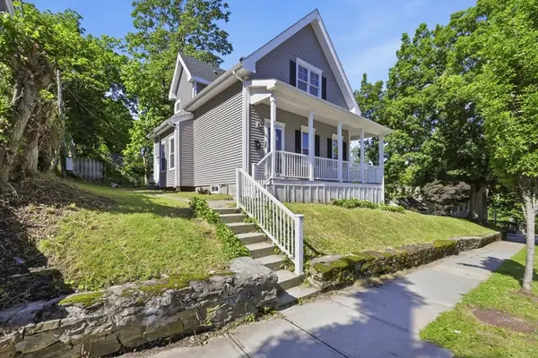 57 May St, Worcester, MA 01610