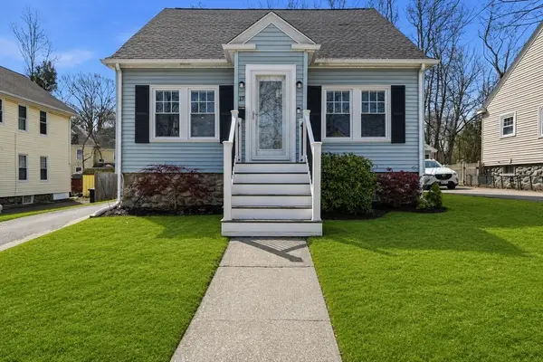 17 Lansing Ave, Worcester, MA 01605
