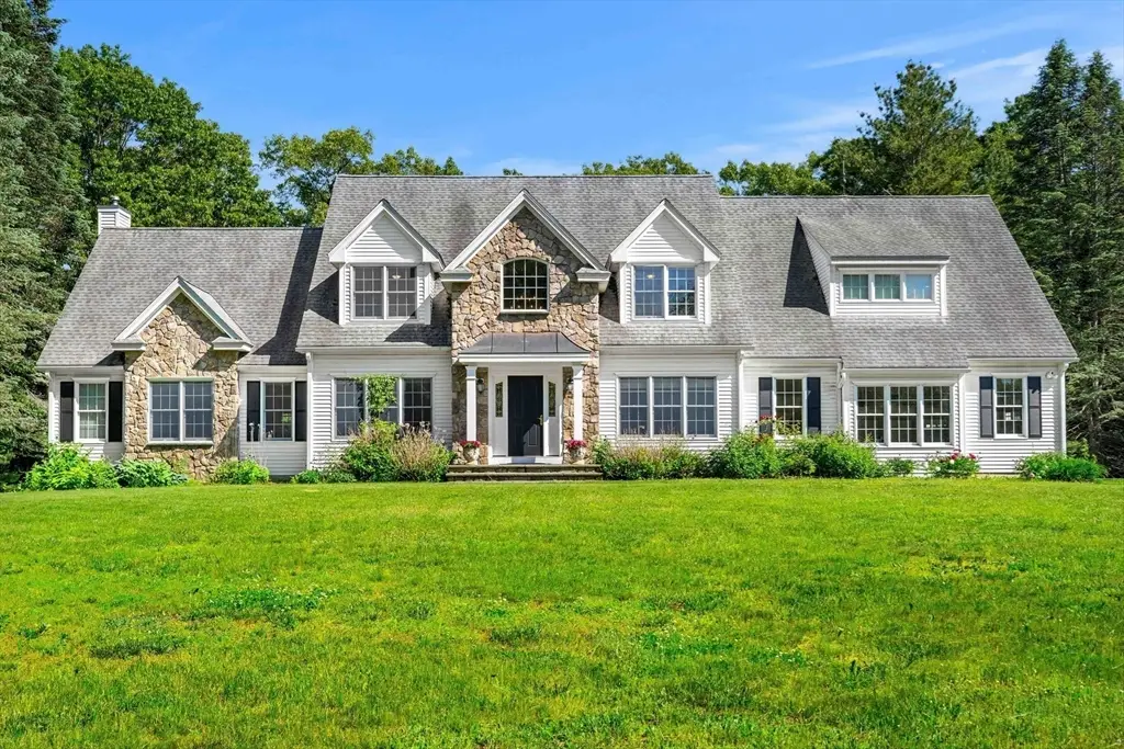 186 Foster St, Littleton, MA 01460 - #1