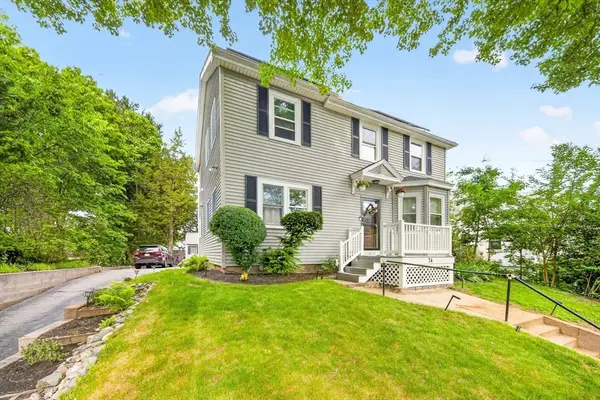 74 Rhinecliff St, Arlington, MA 02476