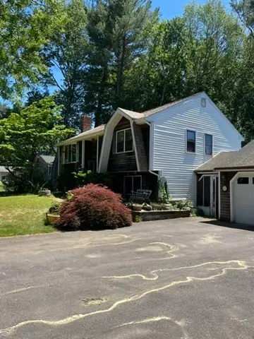 35 Mc Keon Drive, North Attleboro, MA 02760
