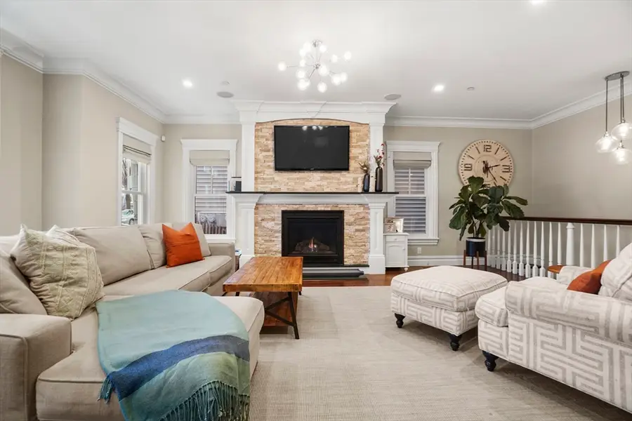 9 M St #2, Boston, MA 02127 - #2