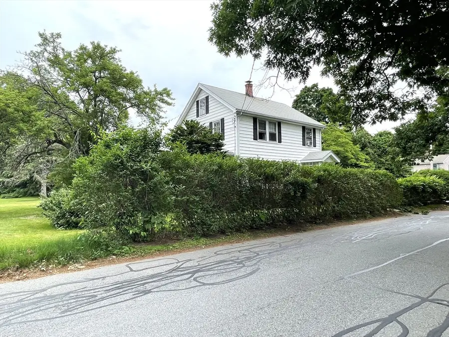 3 Lowell St, Burlington, MA 01803 - #3
