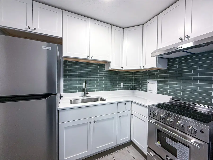 110 Boston Post Rd E #4, Marlborough, MA 01752 - #3