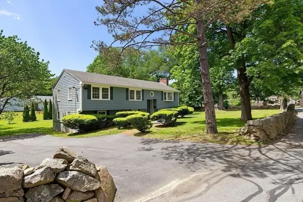 1 Brackenbury Lane, Beverly, MA 01915