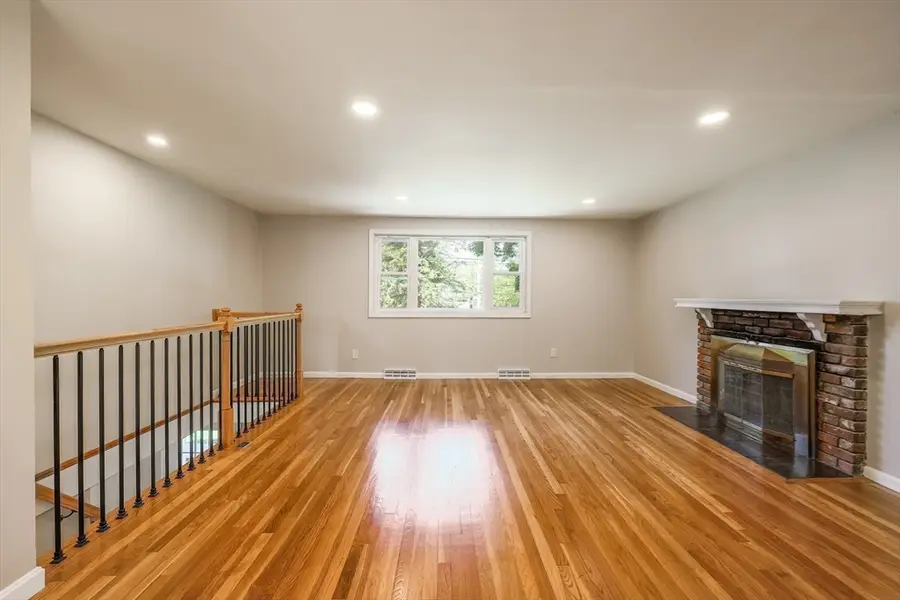181 E Main St, Westborough, MA 01581 - #3