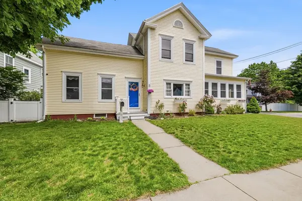 11 Colchester, Amesbury, MA 01913