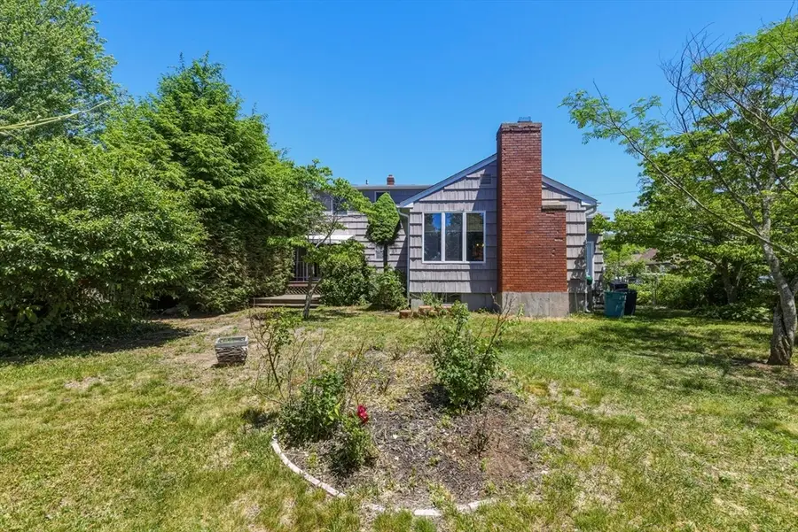 20 Felix St, Chicopee, MA 01020 - #2