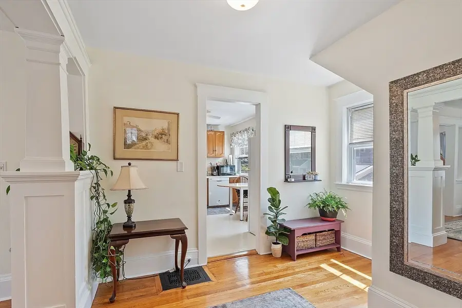 51 Gooch St, Melrose, MA 02176 - #3