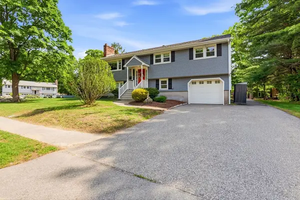 79 Martin Rd, Reading, MA 01867