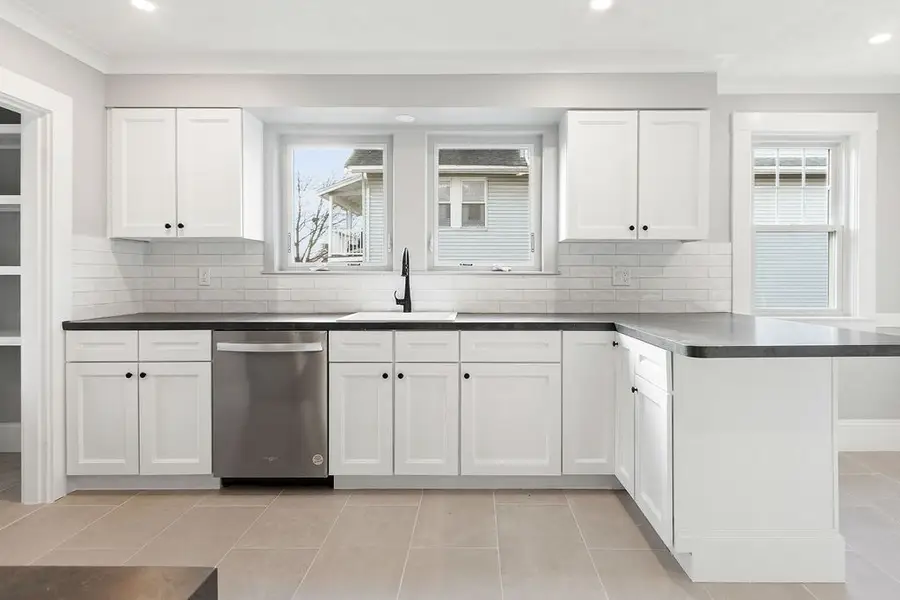 15-17 George St, Watertown, MA 02472 - #3