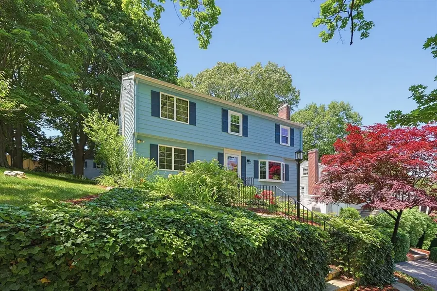 36 Grandview Ave, Melrose, MA 02176 - #2