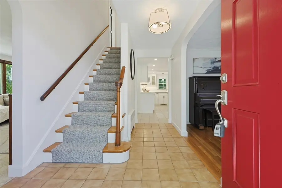 36 Grandview Ave, Melrose, MA 02176 - #3