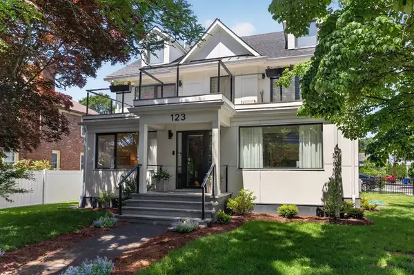 123 Auburn #1, Newton, MA 02466