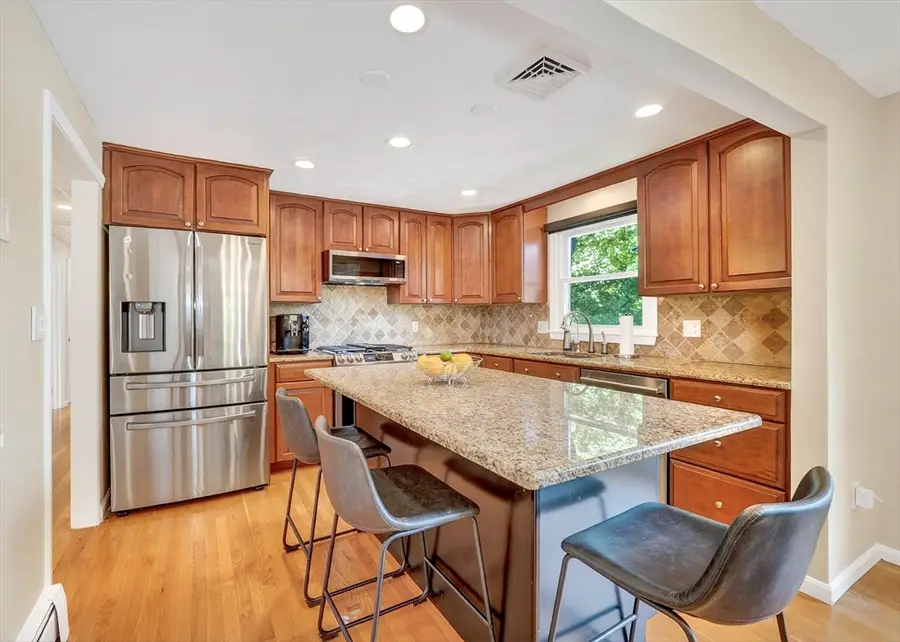 21 Hancock St, Bedford, MA 01730 - #2