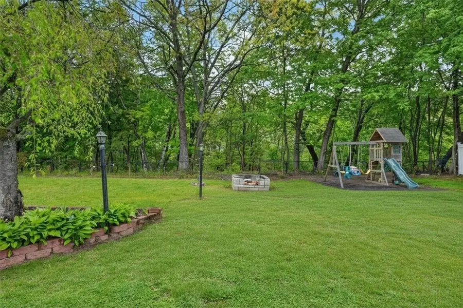 31 Mount View Dr., Clinton, MA 01510 - #3