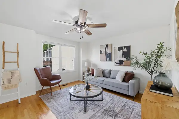 41 Boston Rd #111, Billerica, MA 01862