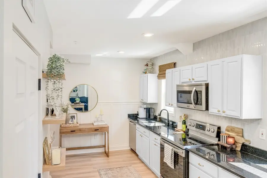 4A Congress St #3, Amesbury, MA 01913 - #2