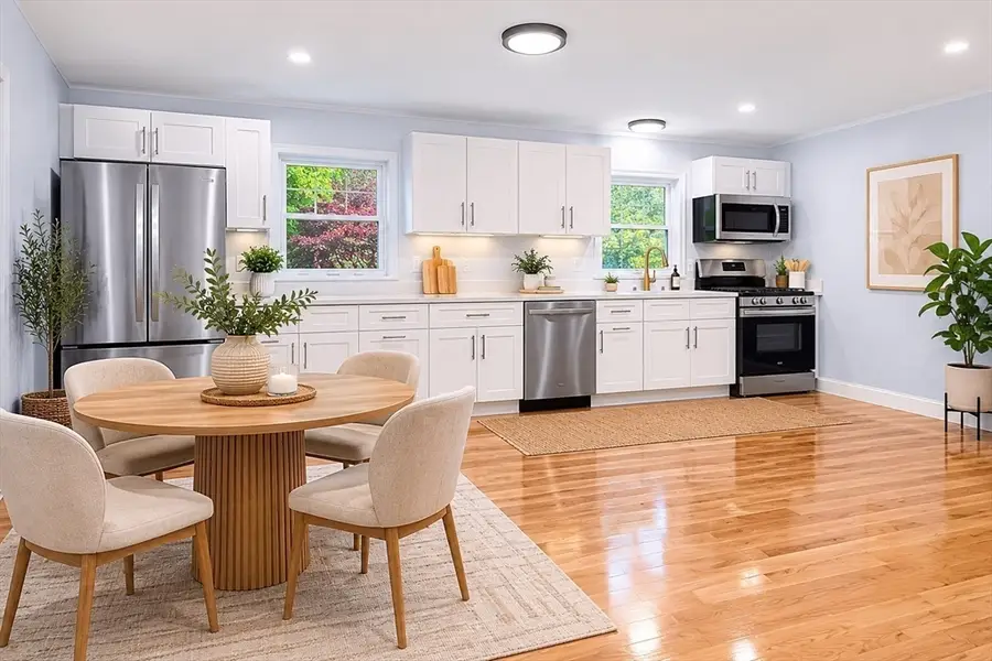 8 Ash St, Plymouth, MA 02360 - #2