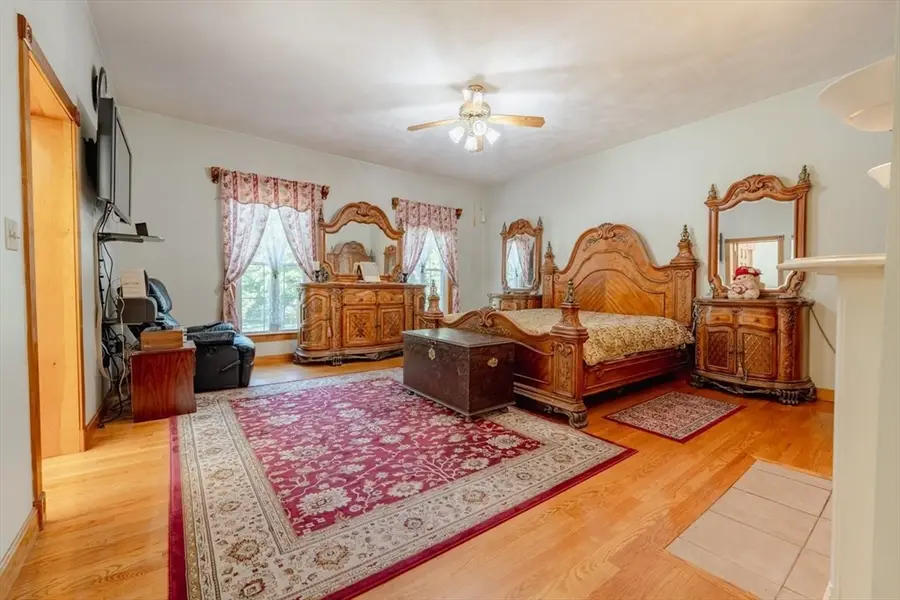 33 Water St, Medford, MA 02155 - #2