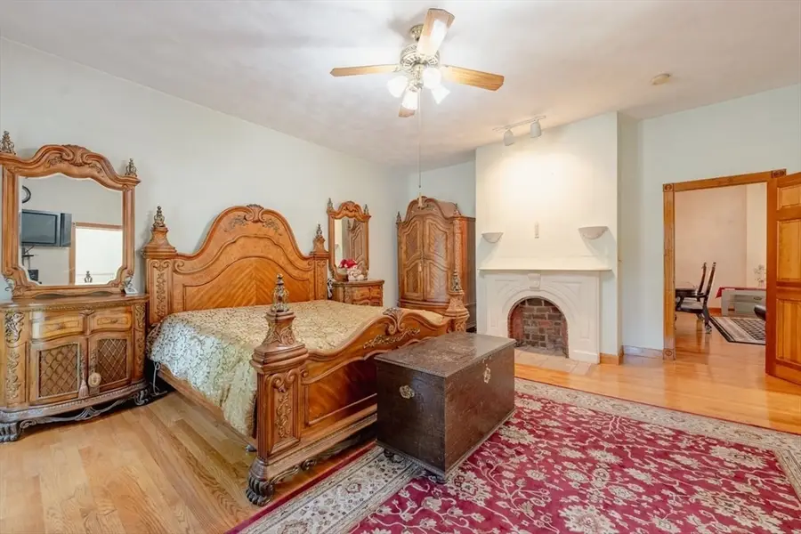 33 Water St, Medford, MA 02155 - #3