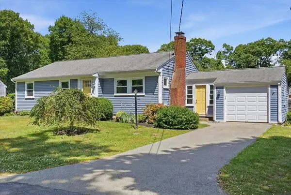 6 Jackson Rd, Scituate, MA 02066