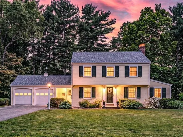 42 Birchtree Dr, Westwood, MA 02090
