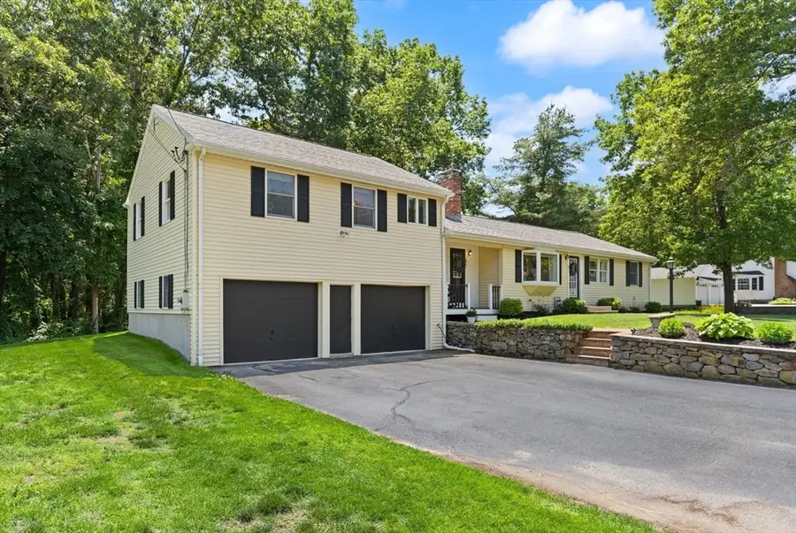 10 Lucille Ave, Westford, MA 01886 - #2